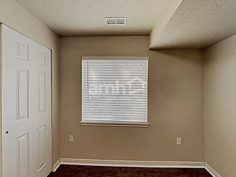 282 W Bricker Dr — Photo 13