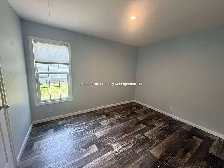 7034 Hilton Dr — Photo 6