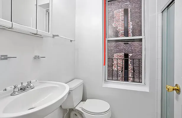 Rented by Douglas Elliman | media 21