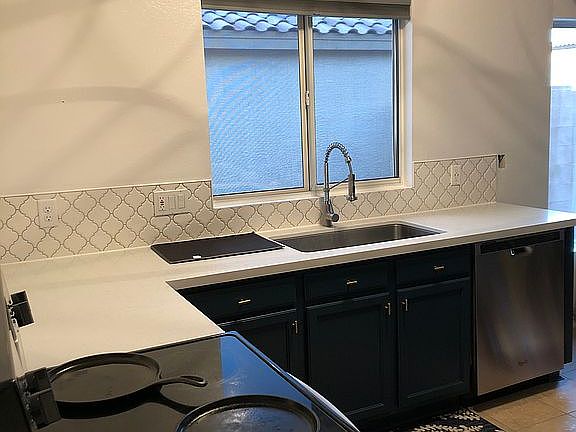 Kitchen quartz