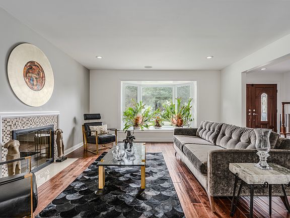 5th image of 6717 N Keating Ave
