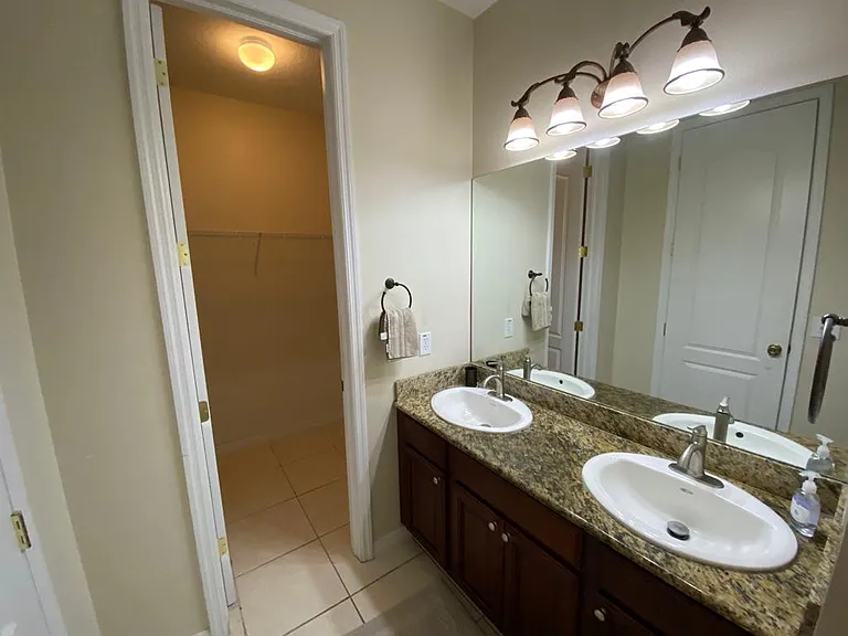 200 S Habana Ave #C — Photo 7