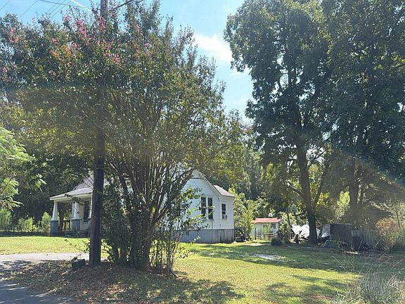 2nd image of 602 Sirrine St
