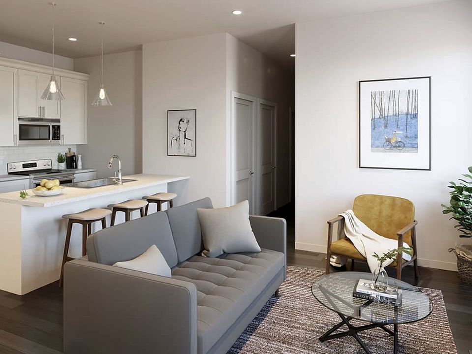 2nd image of 682 Hamilton Ave #303
