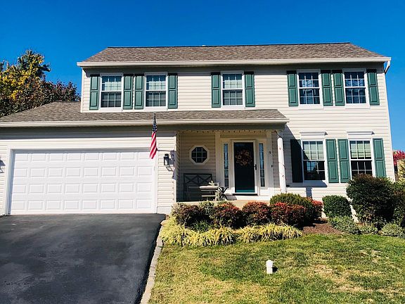 2nd image of 9 Knollside Ct