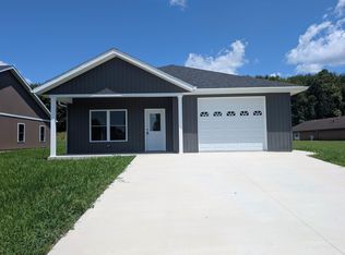219 Poplar St, Loogootee, IN 47553
