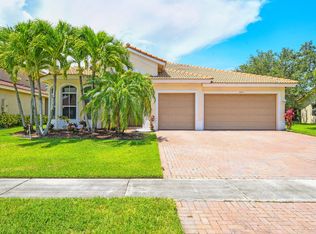 4100 Silverstone Dr, Fort Pierce, FL 34947