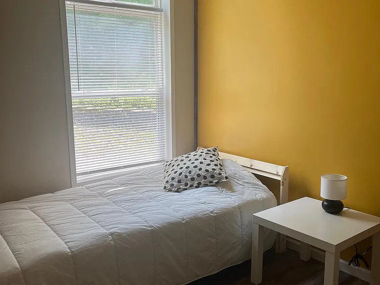 3rd room, 1 twin