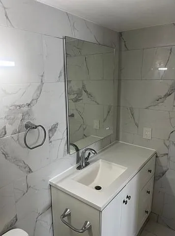 3701 N Country Club Dr #902 — Photo 14