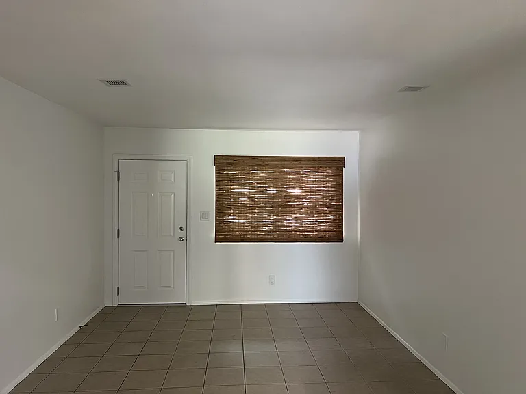 4463 Mentone St #5 — Photo 8