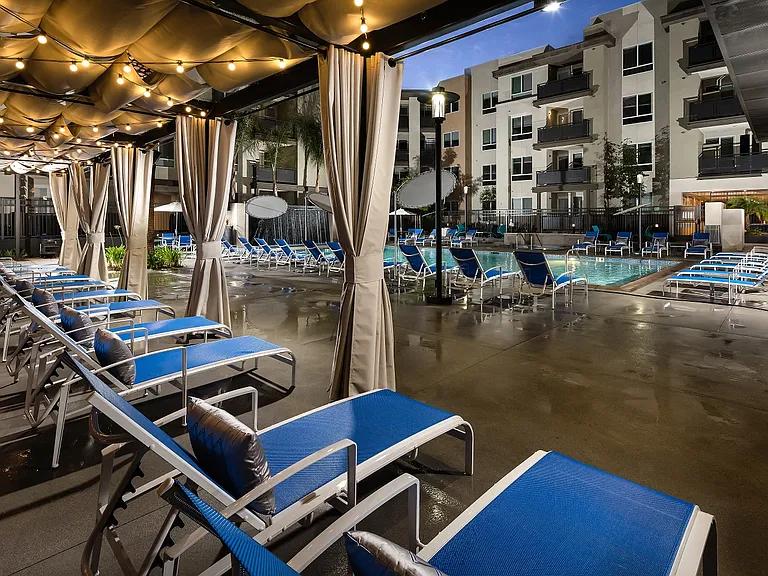 Corona, CA Metro at Main Apartments pool