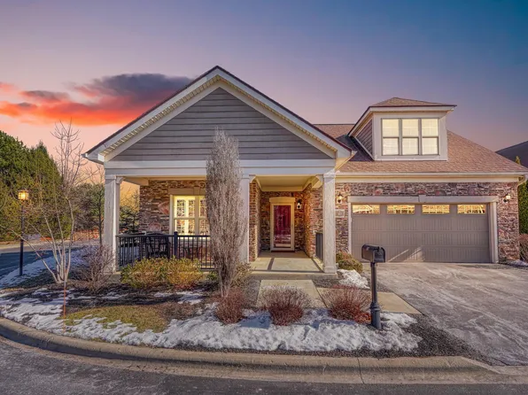 97 Park Knoll Pl, Powell, OH 43065