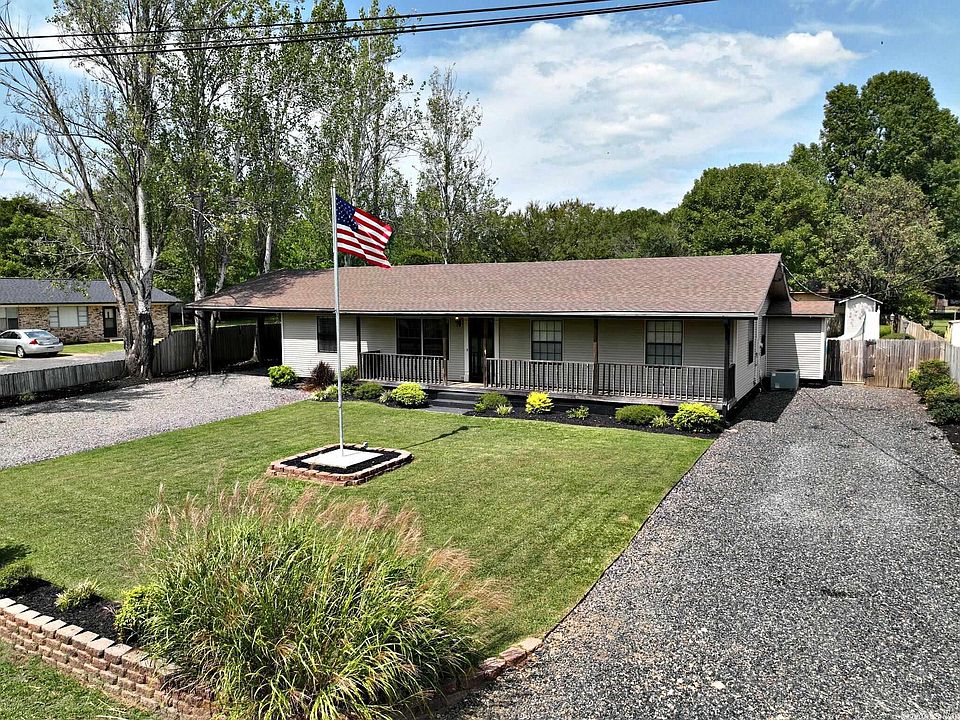 1st image of 801 Sampson Ave