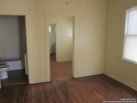 5th image of 110 W Drexel Ave