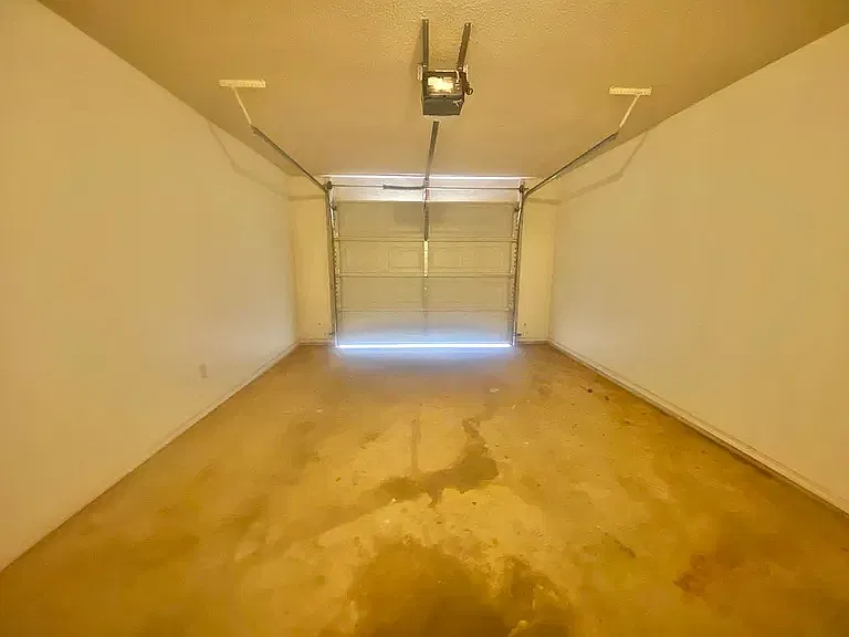 2 bed, 1177 sqft, $1,100 — Photo 3
