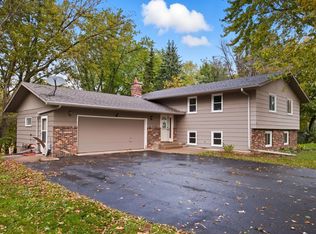 16056 Creekwood Rd, Prior Lake, MN 55372