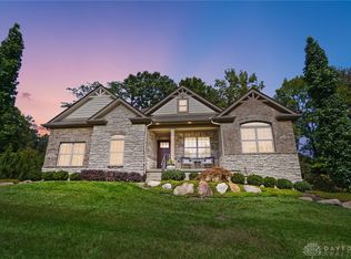 3846 Sable Ridge Dr, Bellbrook, OH 45305