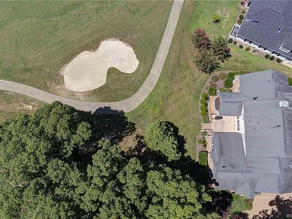 3rd image of 124 Royal Melbourne