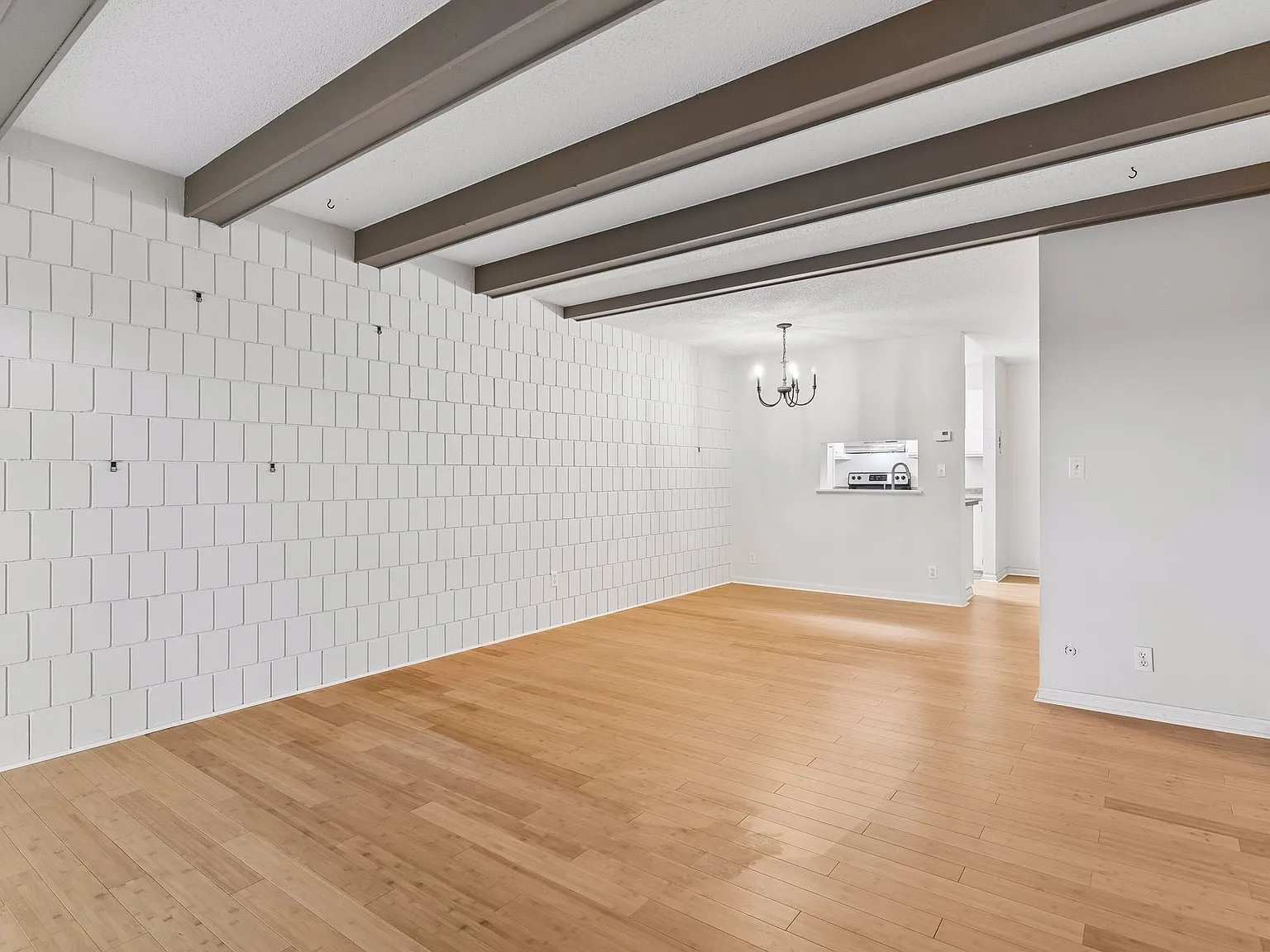 380 Ramsey St — Photo 3