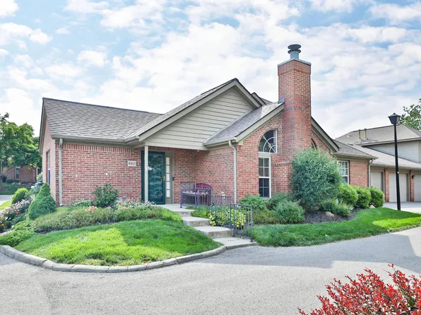 880 Village Brook Way, Columbus, OH 43235