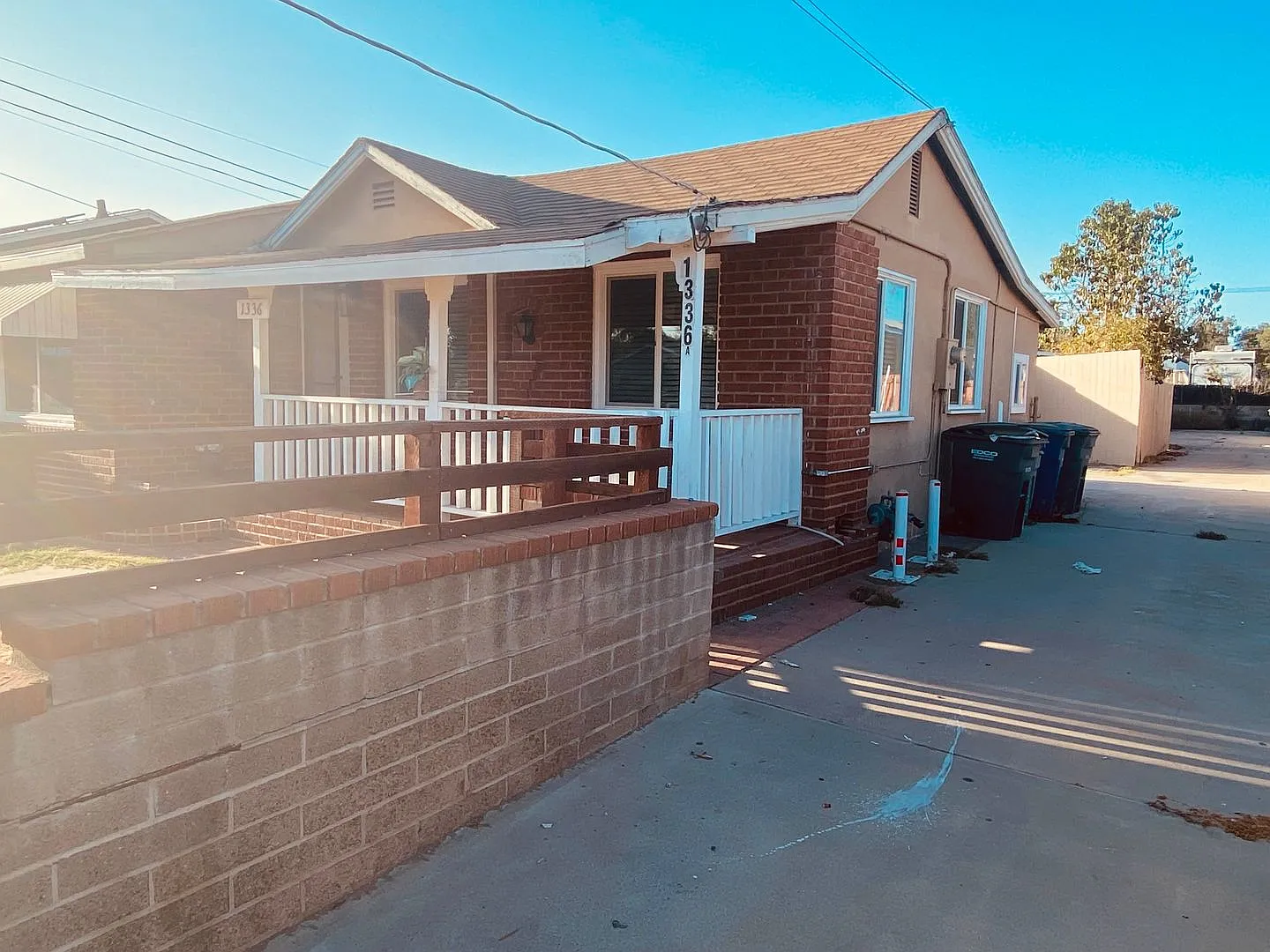 1336 Peach Ave — Photo 3