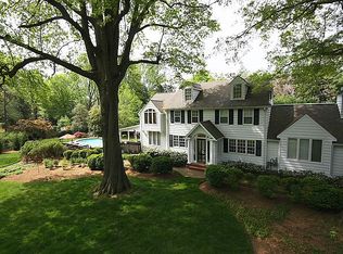211 Wardour Dr, Annapolis, MD 21401