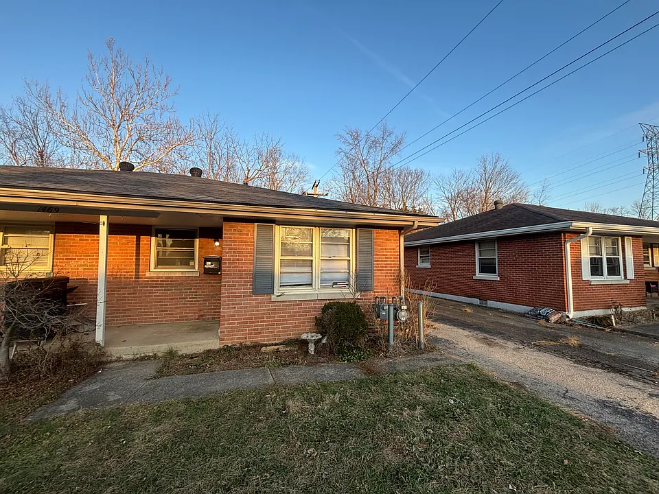 1469 Huntsville Dr #B