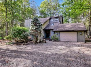 1348 Pine Cone Rd, Pocono Pines, PA 18347