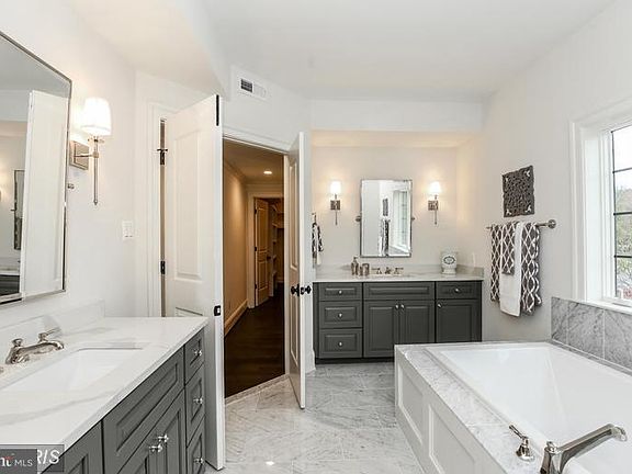 5th image of 1704 Bradmore Ct
