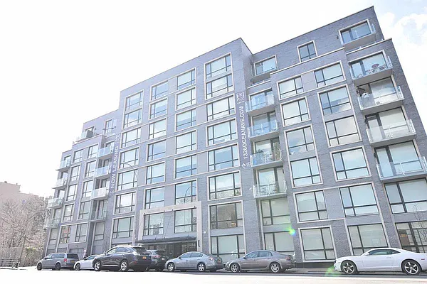 Rented by Artur Gutman, LREB | media 32