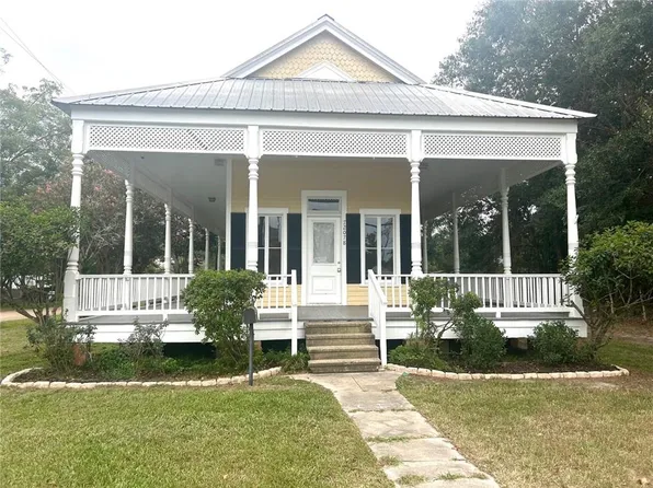 72078 Maple St, Abita Springs, LA 70420