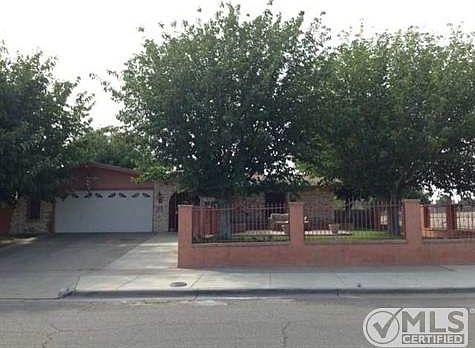 1st image of 1629 Trawood Dr