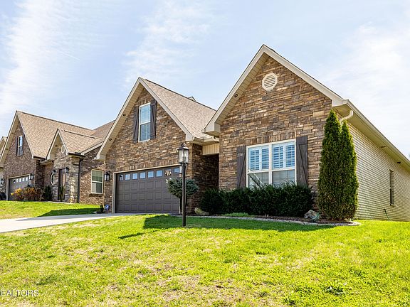 2306 Torrey Pines Dr, Maryville, TN 37801 | MLS #1256821 | Zillow