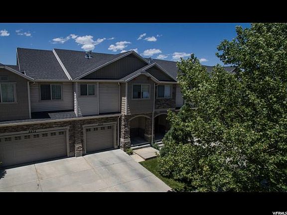 3rd image of 8868 S Willowwood Way