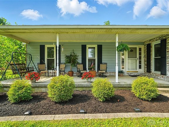 3rd image of 6007 Valleybrook Dr