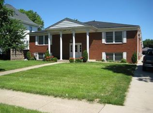1206 E Grove St #102, Bloomington, IL 61701