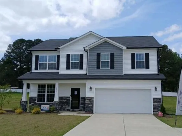 231 Dasu Dr, Clayton, NC 27520