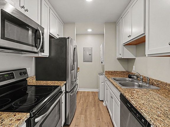 5th image of 420 Elysian Fields Rd APT D7