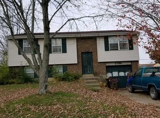 1786 Del Rio Dr, Hamilton, OH 45013