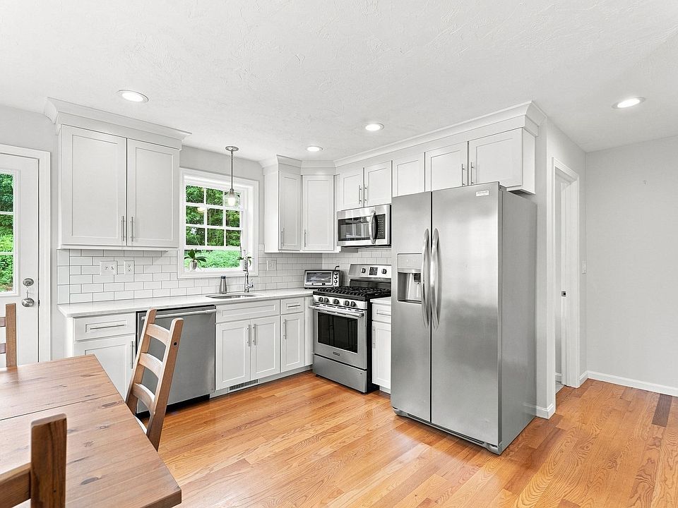 1st image of 59 Riley Rd #59