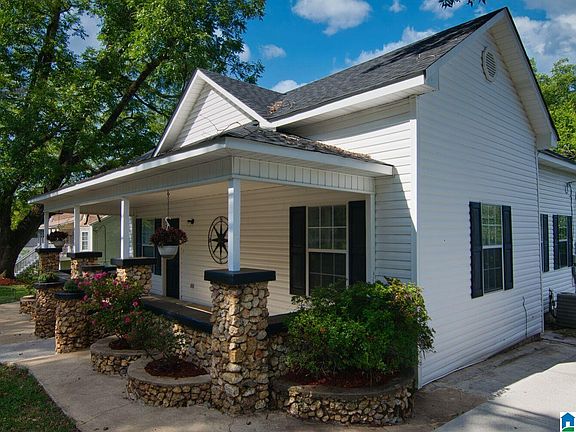 4th image of 1868 Lane Dr