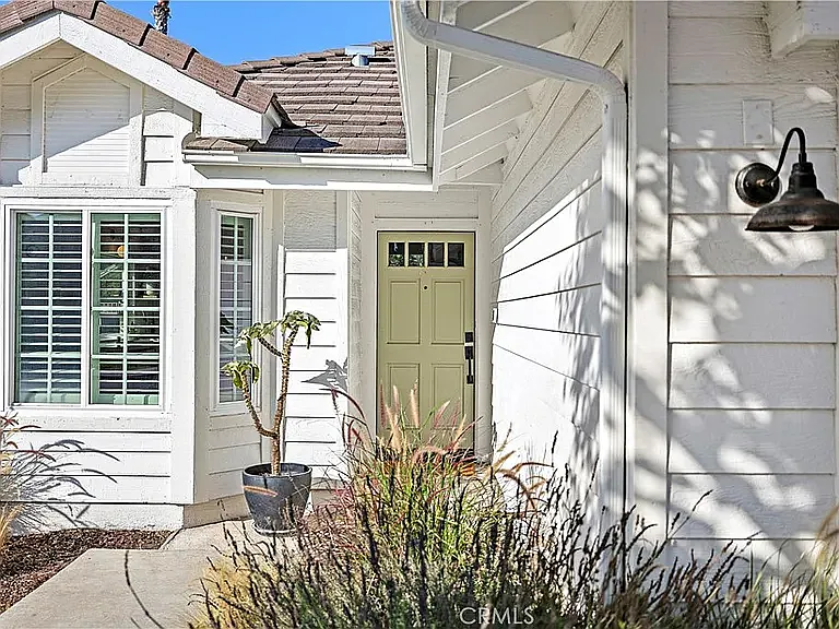 2124 Camino Laurel — Photo 12