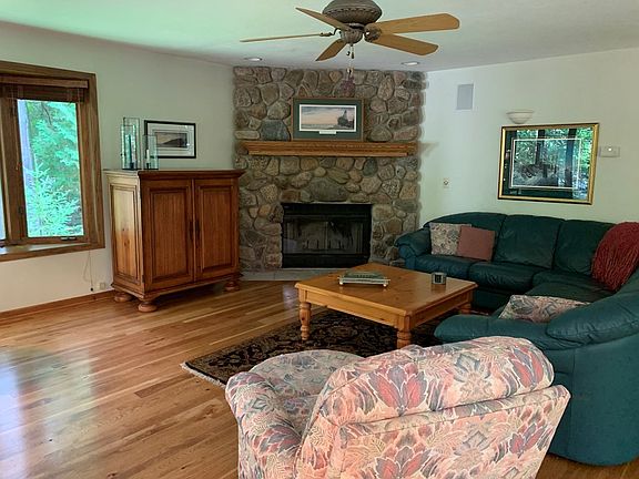 2nd image of 7672 Garden Ln