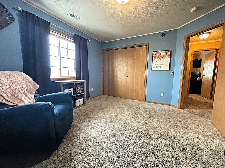 7430 S Louise Ave #301 — Photo 15