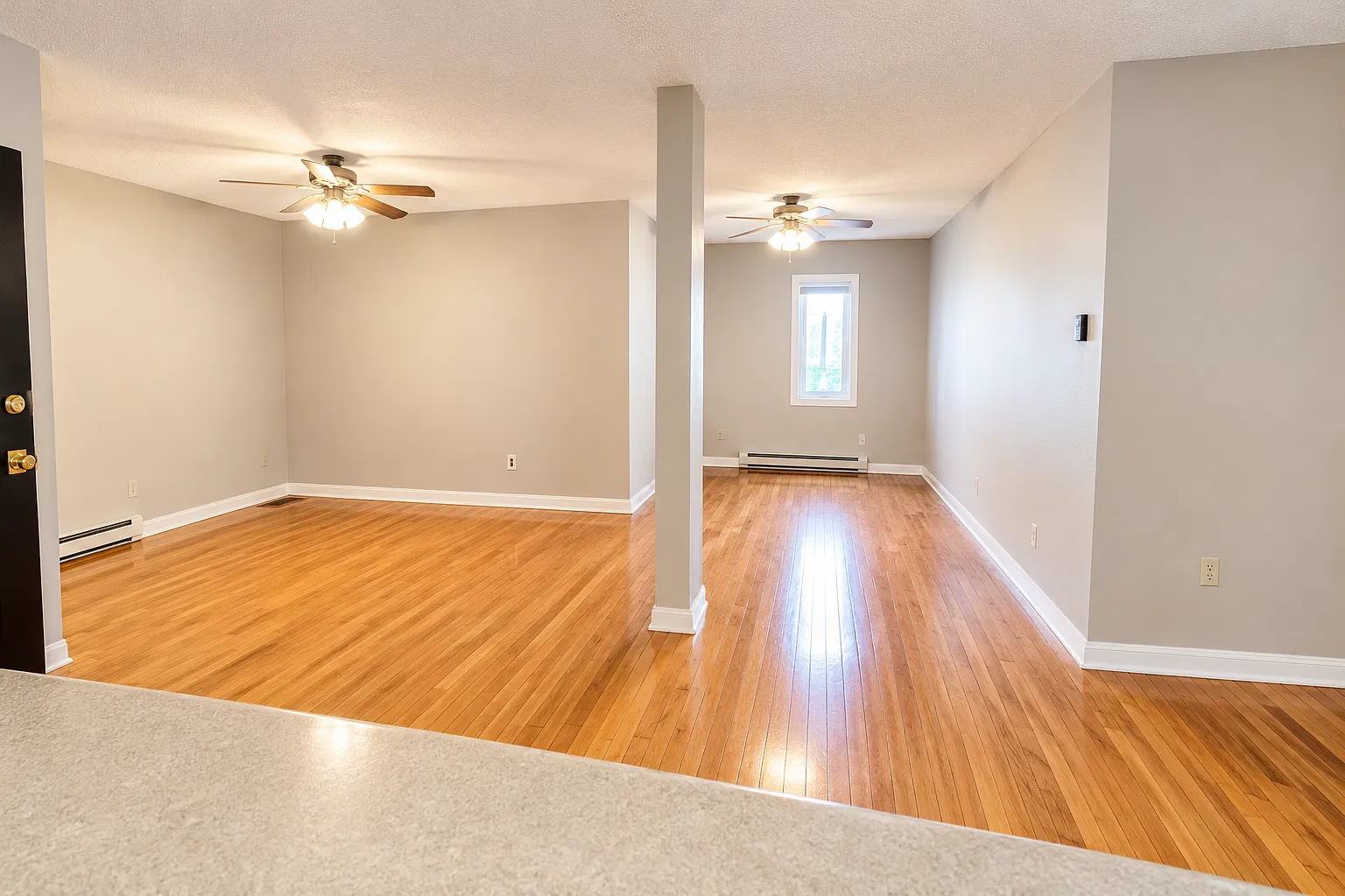 4 bed, 1500 sqft, $2,000 — Photo 2