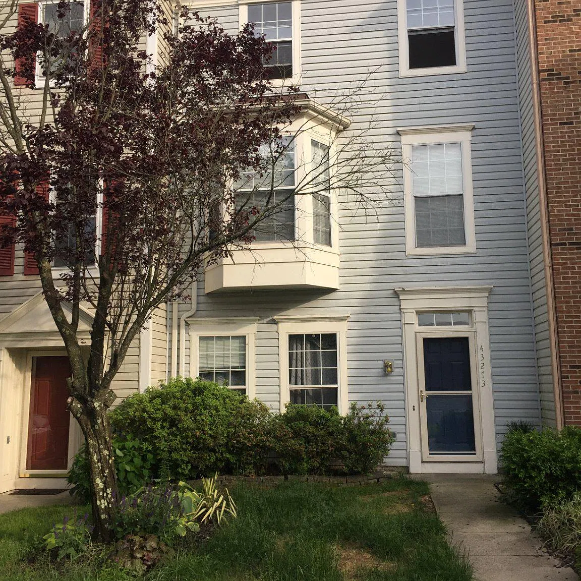 4 bed, 3.5 bath, 2172 sqft, $3,300 — Photo 3