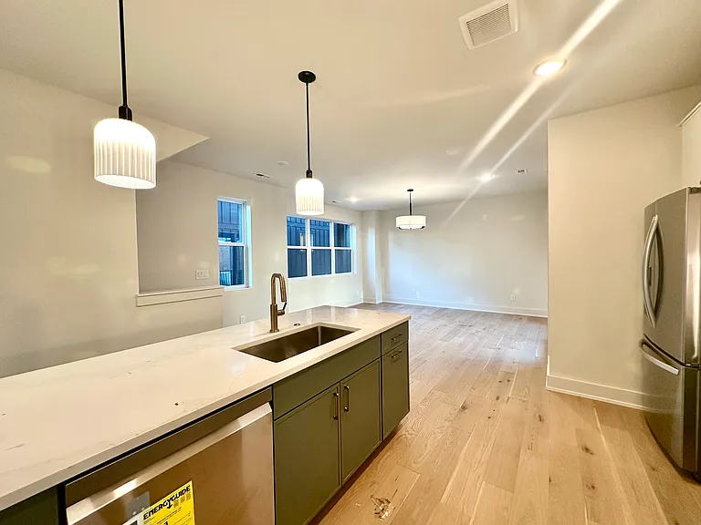 979 Dozier Pl — Photo 6