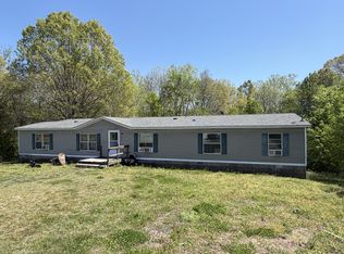 201 Lakeshore Dr, Oakfield, TN 38362