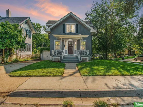 801 N 49th St, Omaha, NE 68132