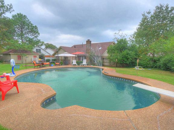 4th image of 2344 Cardigan Dr